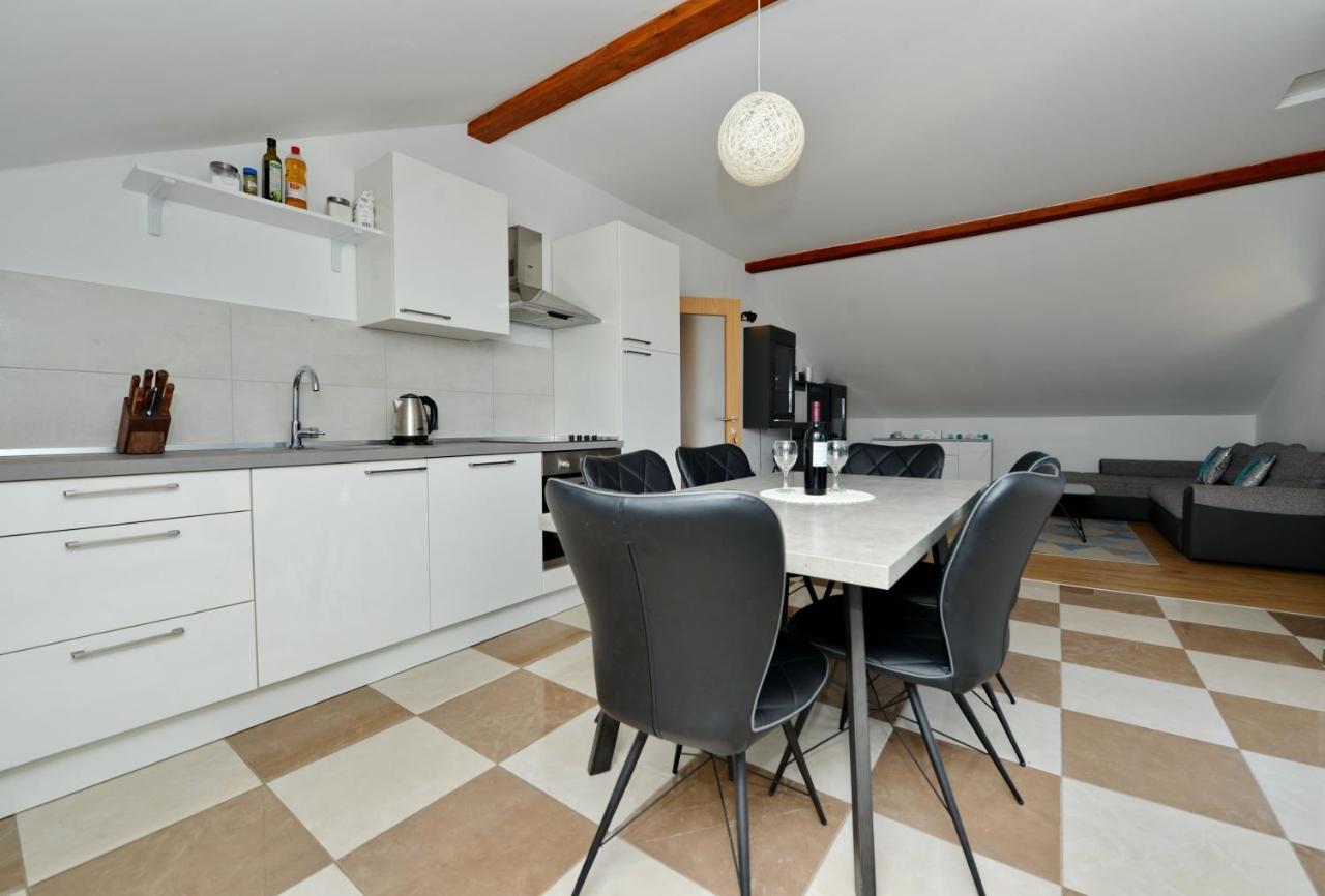 Apartments Blaza Božava Εξωτερικό φωτογραφία
