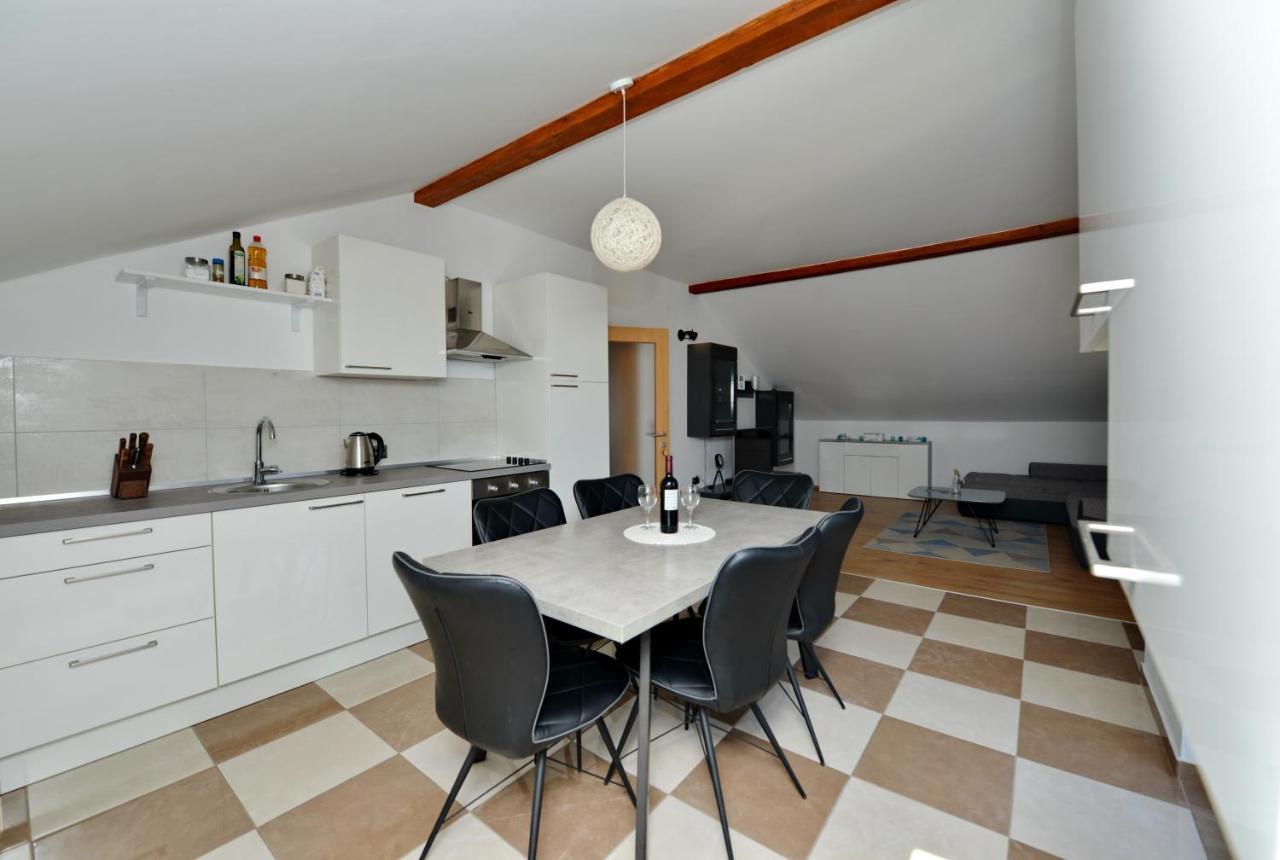 Apartments Blaza Božava Εξωτερικό φωτογραφία