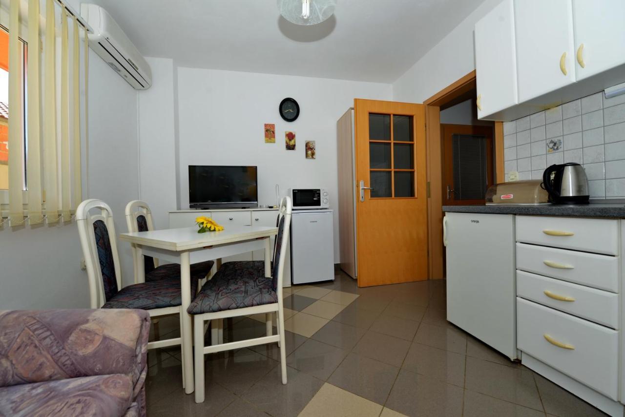 Apartments Blaza Božava Εξωτερικό φωτογραφία