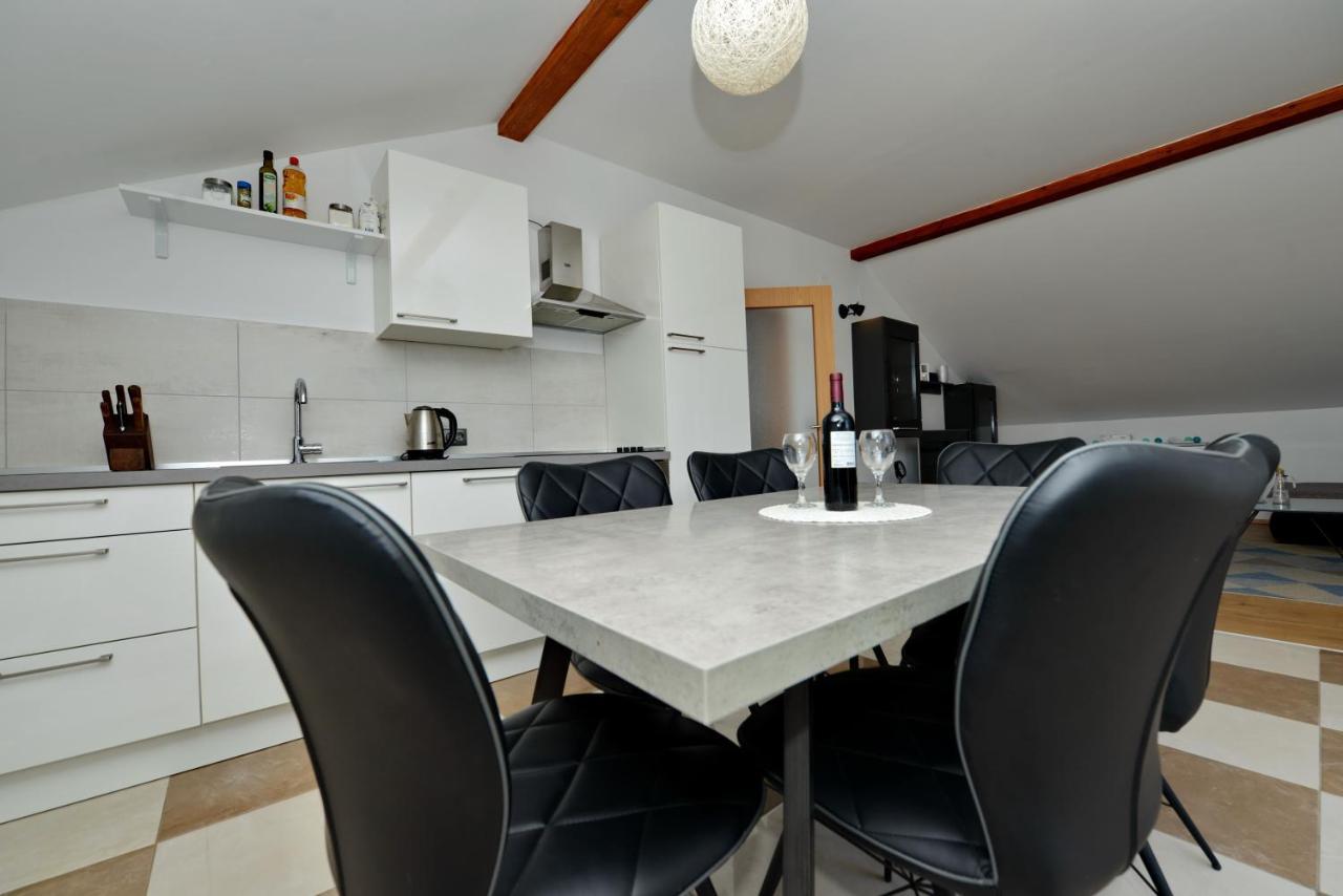 Apartments Blaza Božava Εξωτερικό φωτογραφία