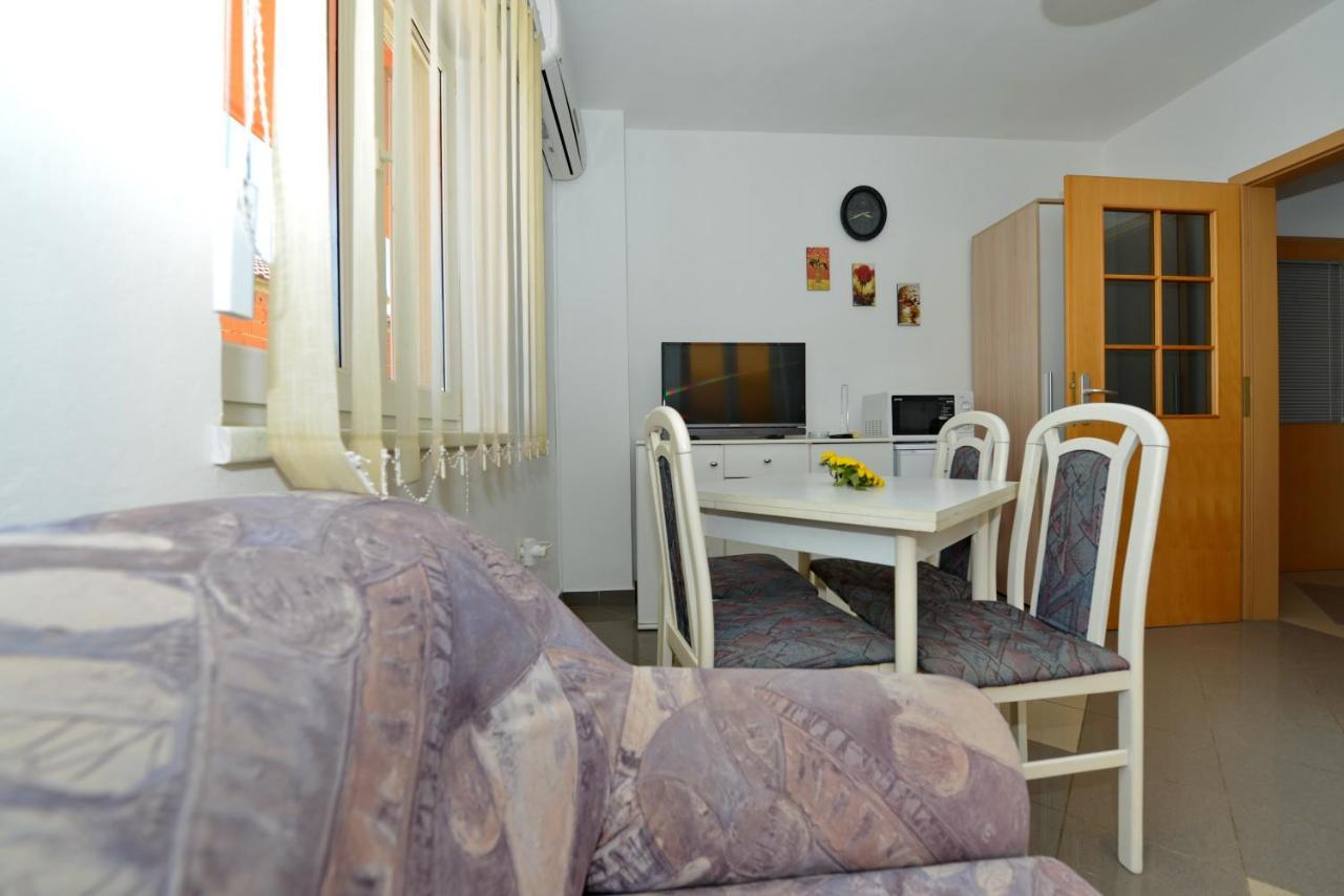 Apartments Blaza Božava Εξωτερικό φωτογραφία